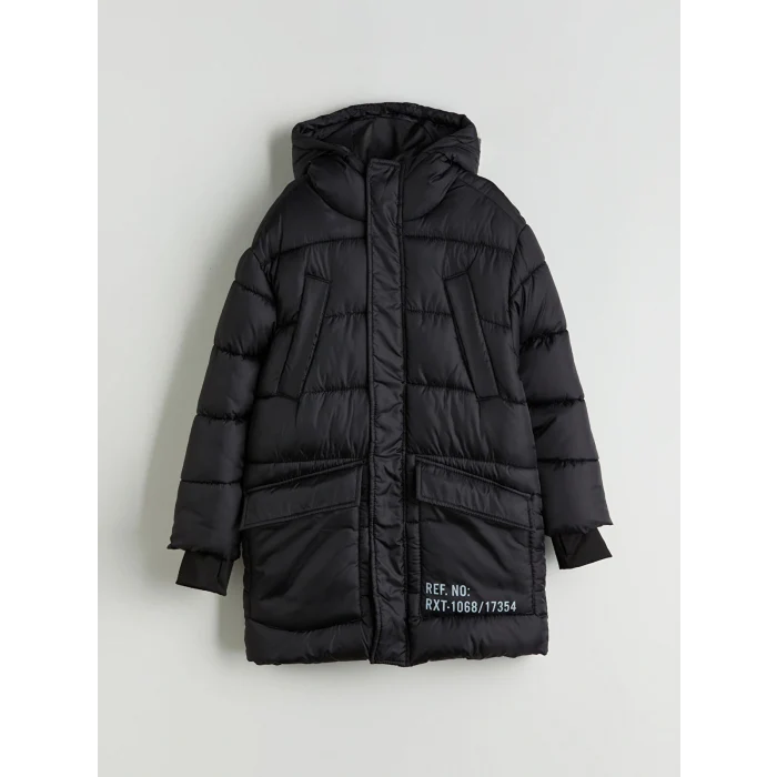 LCW Kids Siyah Kapüşonlu Erkek Çocuk Şişme Mont