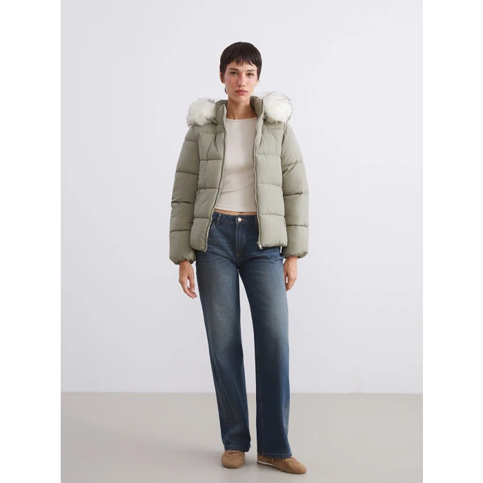 LCW Vision Haki Kadın Kapüşonlu Düz Şişme Mont