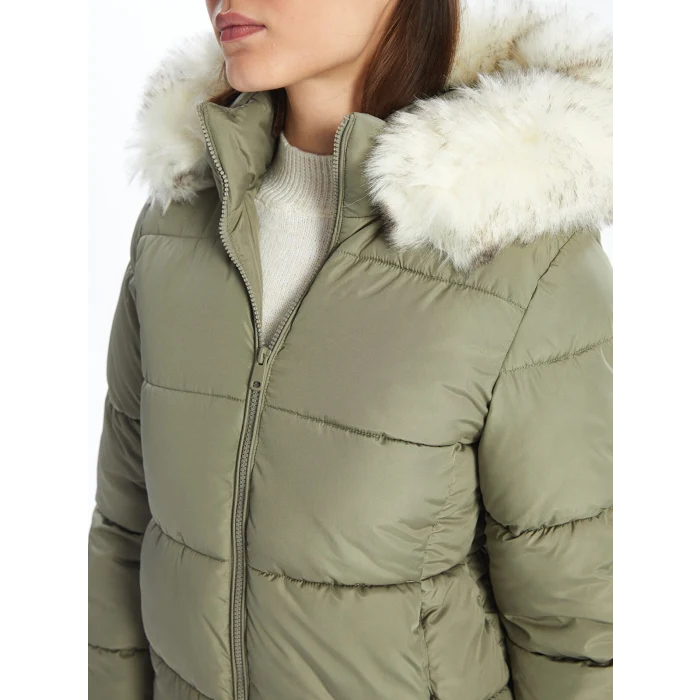 LCW Vision Haki Kadın Kapüşonlu Düz Şişme Mont