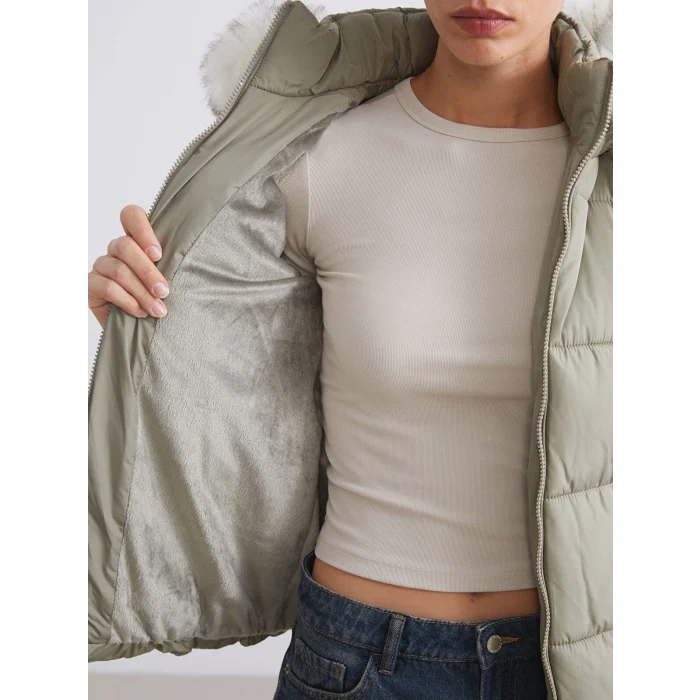 LCW Vision Haki Kadın Kapüşonlu Düz Şişme Mont