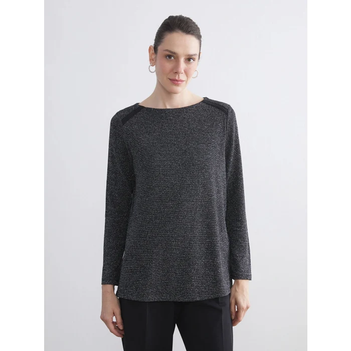 LCW Grace Siyah Bisiklet Yaka Parlak Görünümlü Bluz