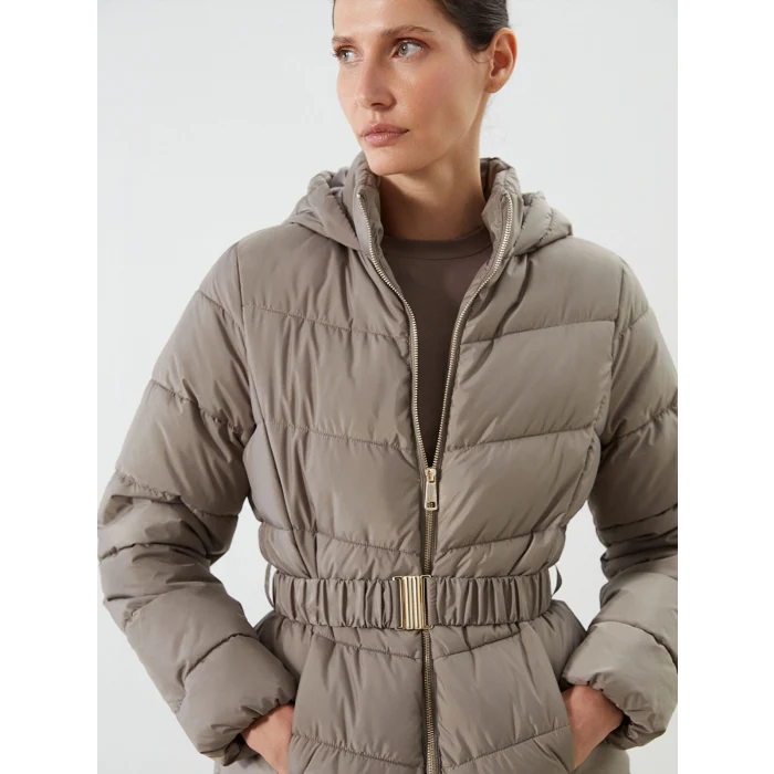 LCWAIKIKI Classic Kahverengi Kapüşonlu Kadın Şişme Mont