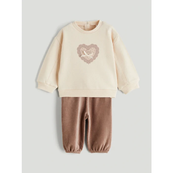 LCW baby Bej Kız Bebek Baskılı Sweatshirt ve Kadife Pantolon 2li