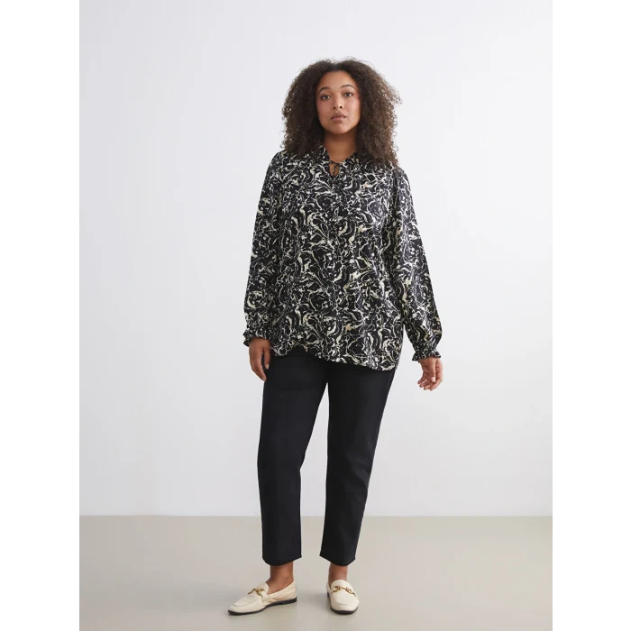 LCW Grace Siyah Bağlamalı Yaka Desenli Bluz
