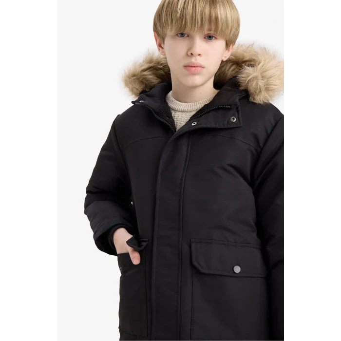 Defacto C8783A8BK27 Siyah Erkek Çocuk Parka Mont Çıkarılabilir Suni Kürk Yaka Kapüşonlu Pelüş Astar