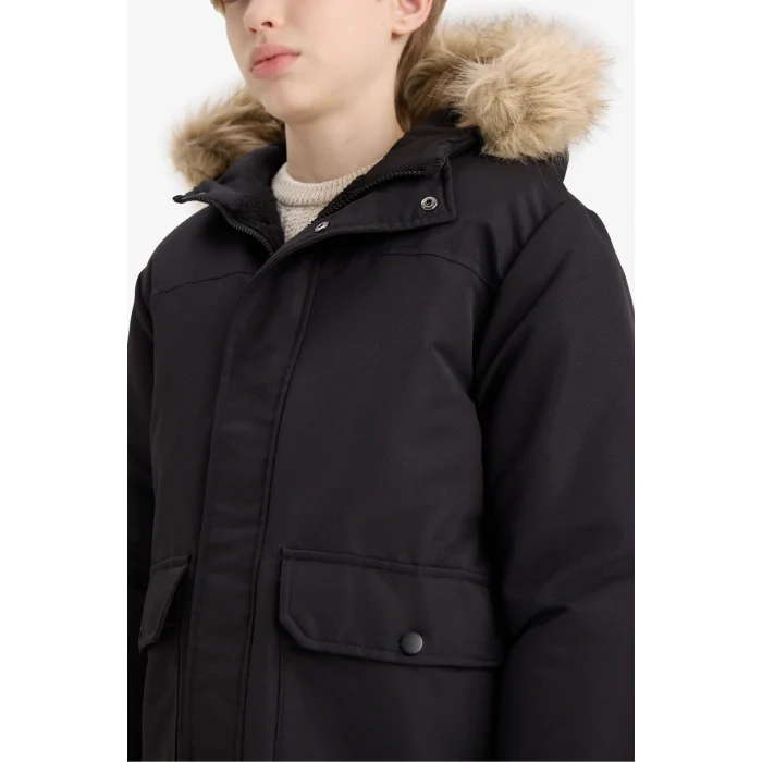 Defacto C8783A8BK27 Siyah Erkek Çocuk Parka Mont Çıkarılabilir Suni Kürk Yaka Kapüşonlu Pelüş Astar