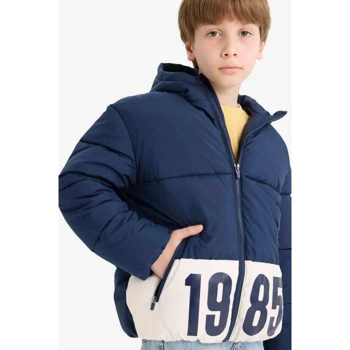Defacto E9021A8NV256 Lacivert Erkek Çocuk Su Geçirmez Kapüşonlu Fermuarlı Şişme Mont