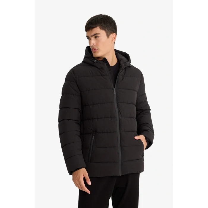 Defacto R0216AZBK27 Siyah Su İtici Slim Fit Dar Kesim Astarlı Kapüşonlu Fermuarlı Cepli Dolgulu Mont