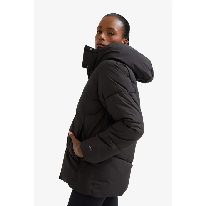 Defacto A1553AXBK81 Siyah DeFactoFit Su İtici Regular Fit Yarım Polar Astarlı Kapüşonlu Fermuarlı Kışlık Mont