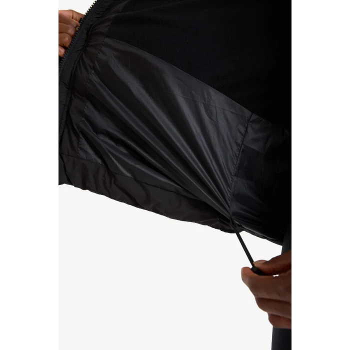 Defacto A1553AXBK81 Siyah DeFactoFit Su İtici Regular Fit Yarım Polar Astarlı Kapüşonlu Fermuarlı Kışlık Mont