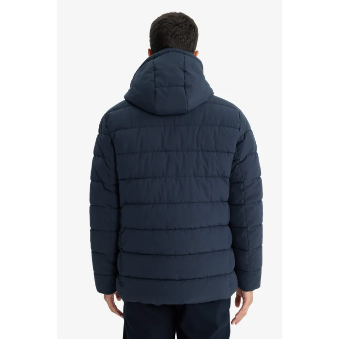 Defacto R0216AZNV64 Lacivert Su İtici Slim Fit Dar Kesim Astarlı Kapüşonlu Fermuarlı Cepli Dolgulu Mont