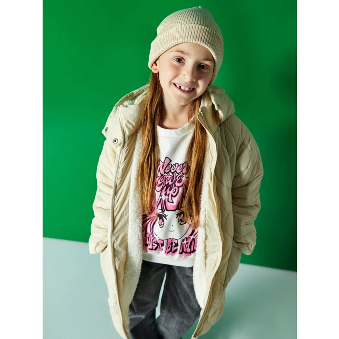 LCW Kids Bej Kapüşonlu Kapitone Kız Çocuk Mont