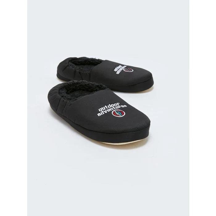 LCW STEPS Siyah Nakışlı Erkek Çocuk Ev Ayakkabısı