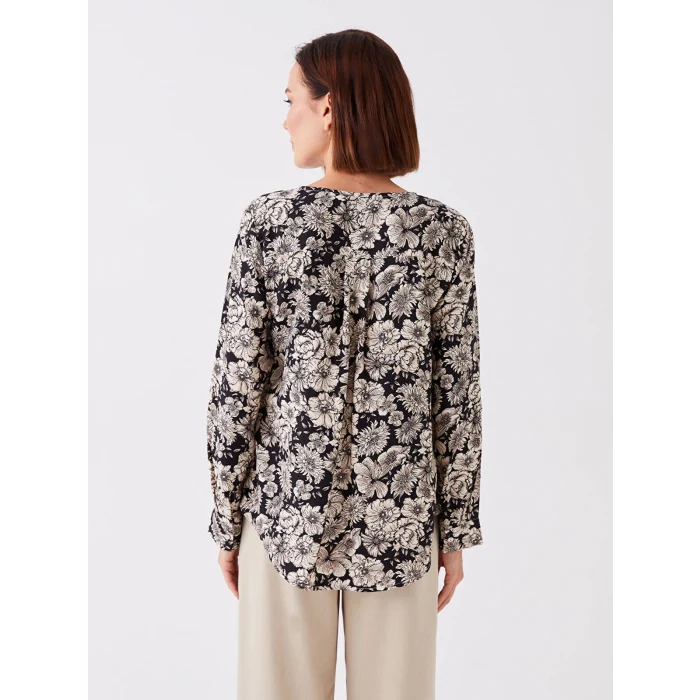 LCW Grace Siyah Kaçık Yaka Çiçekli Uzun Kollu Kadın Bluz