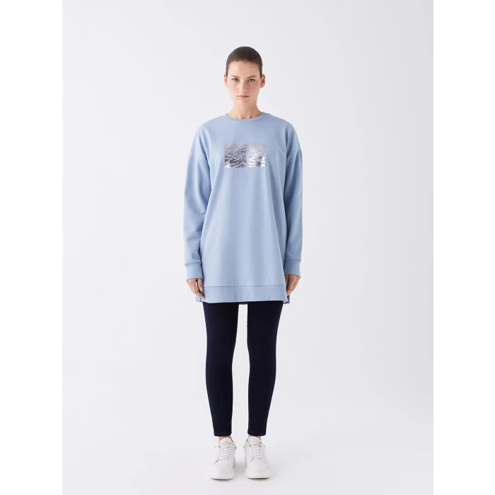 LCWAIKIKI Basic Mavi Bisiklet Yaka Baskılı Uzun Kollu Oversize Kadın Sweatshirt Tunik