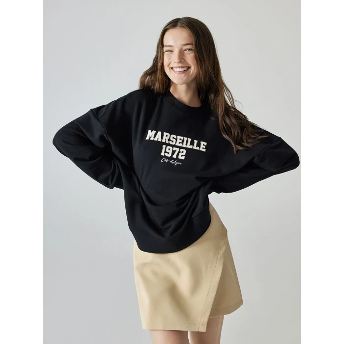 LCW Vision Siyah Bisiklet Yaka Baskılı Uzun Kollu Oversize Kadın Sweatshirt