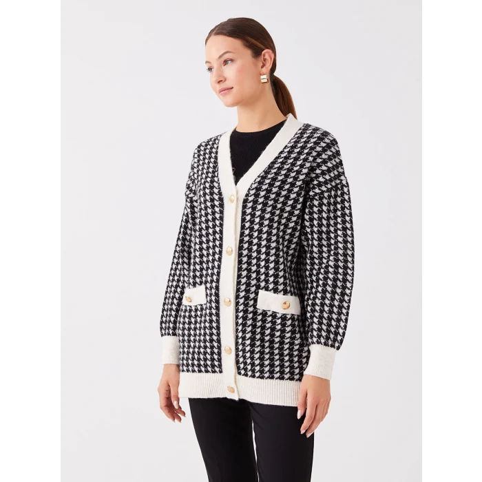 LCWAIKIKI Basic Siyah V Yaka Desenli Kadın Triko Hırka