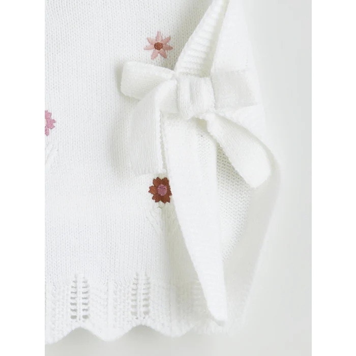 LCW Kids Ekru Bisiklet Yaka Çiçekli Kız Çocuk Triko Süveter