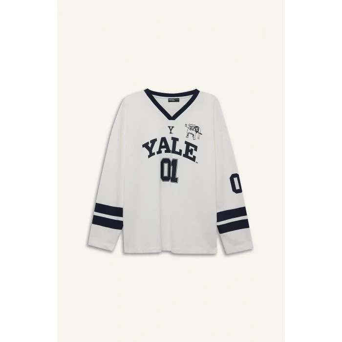 Defacto F9520AXWT32 Beyaz Coool Yale University Regular Fit V Yaka Uzun Kollu Tişört