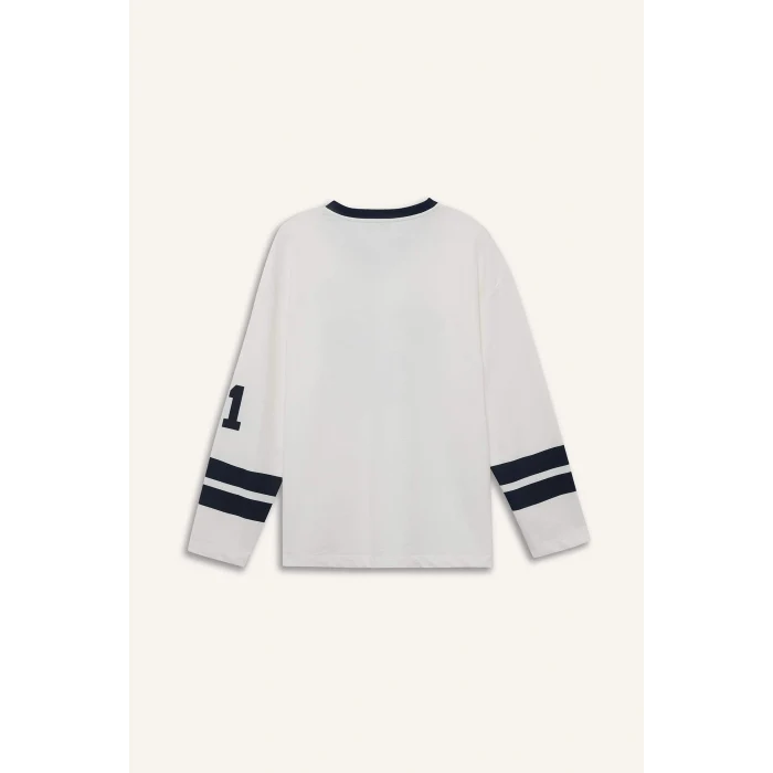 Defacto F9520AXWT32 Beyaz Coool Yale University Regular Fit V Yaka Uzun Kollu Tişört