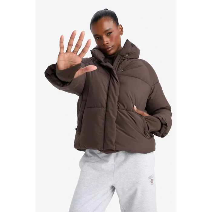 Defacto A1550AXBN192 Kahve Defactofit Su İtici Regular Fit Dik Yaka Reglan Kol Kışlık Şişme Mont