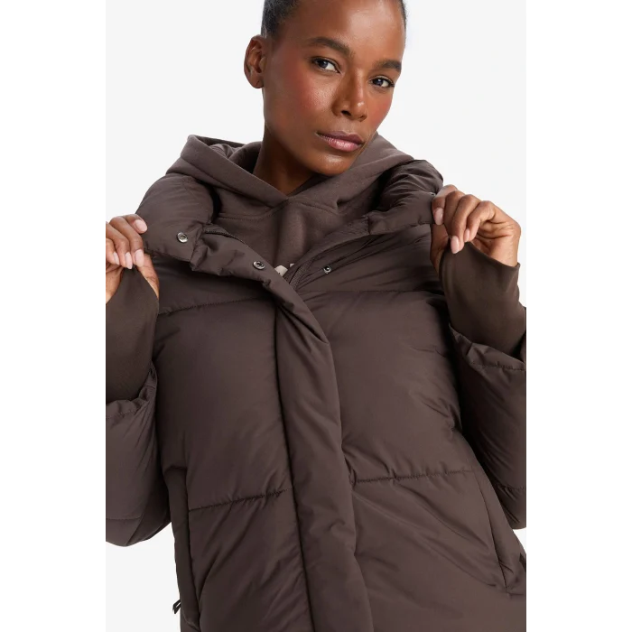 Defacto A1550AXBN192 Kahve Defactofit Su İtici Regular Fit Dik Yaka Reglan Kol Kışlık Şişme Mont