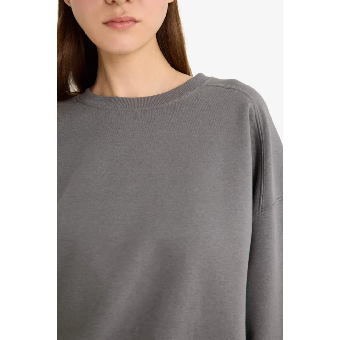 Defacto A4177AXGR449 Gri Coool Oversize Geniş Kalıp Bisiklet Yaka Basic Düz Sweatshirt
