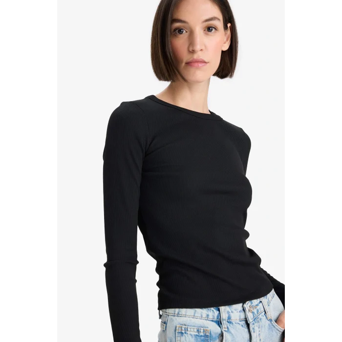 Defacto E5767AXBK81 Siyah Slim Fit Dar Kesim Basic Düz Fitilli Kaşkorse Uzun Kollu Tişört