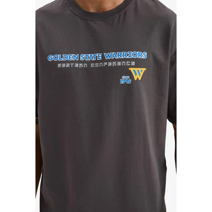 Defacto F1080AXAR212 Antrasit DeFactoFit NBA Golden State Warriors Boxy Fit Bisiklet Yaka Kısa Kollu Tişört