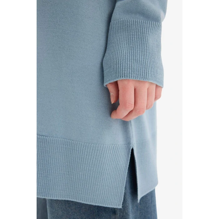 Defacto H3431AZBE174 Mavi Regular Fit Bisiklet Yaka Yırtmaçlı Basic Düz Triko Kazak Tunik