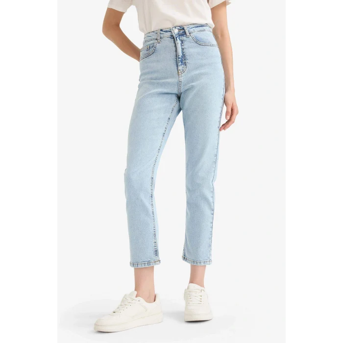 Defacto E9817AXNM39 Mavi Mary Vintage Straight Fit Yüksek Bel Bilek Boy Jean Yıkamalı Pantolon