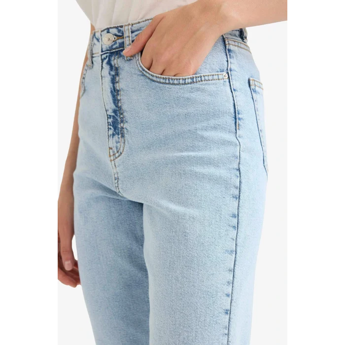 Defacto E9817AXNM39 Mavi Mary Vintage Straight Fit Yüksek Bel Bilek Boy Jean Yıkamalı Pantolon