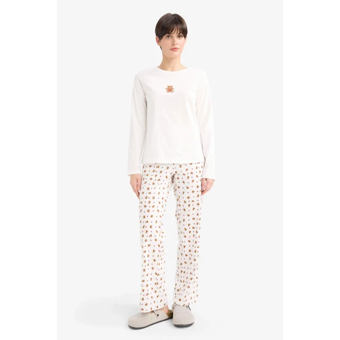 Defacto G3349AXER85 Ekru Pijama Takımı Regular Fit Baskılı Uzun Kollu Üst Desenli Uzun Alt-Fall in Love