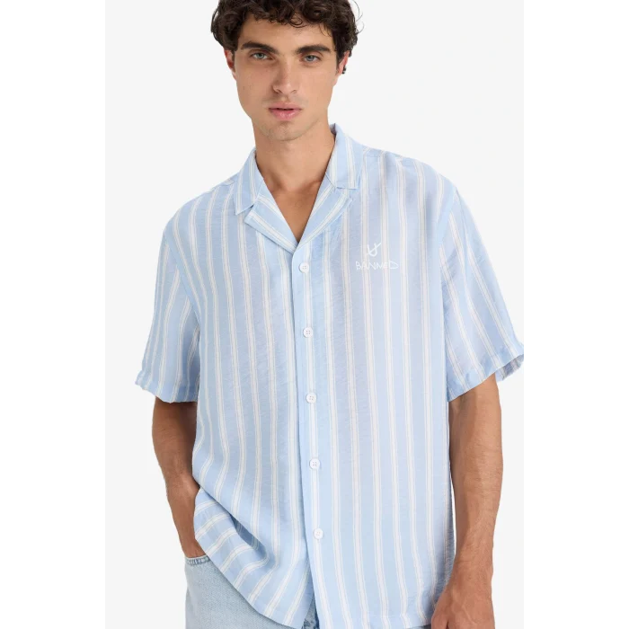 Defacto F5747AXBE299 Mavi Relax Fit Apaş Yaka Baskılı Dokuma Çizgili Kısa Kollu Gömlek