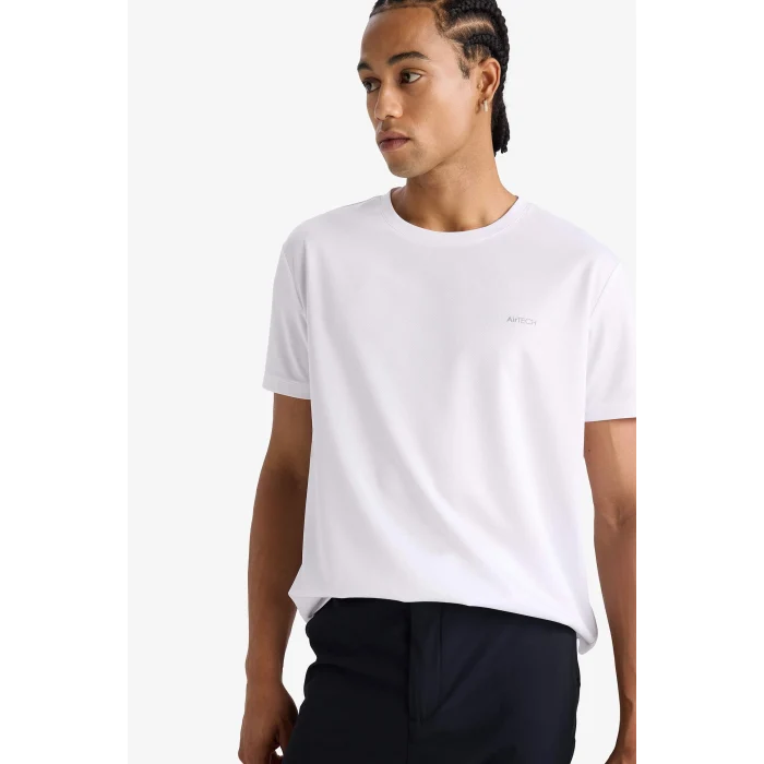 Defacto E9316AXWT34 Beyaz DeFactoFit Standart Fit Hızlı Kuruyan Nefes Alabilen Esnek Kumaş Bisiklet Yaka Sporcu Kısa Kollu Tişört