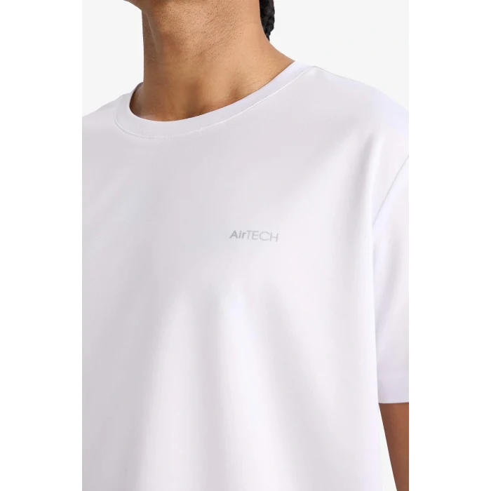 Defacto E9316AXWT34 Beyaz DeFactoFit Standart Fit Hızlı Kuruyan Nefes Alabilen Esnek Kumaş Bisiklet Yaka Sporcu Kısa Kollu Tişört