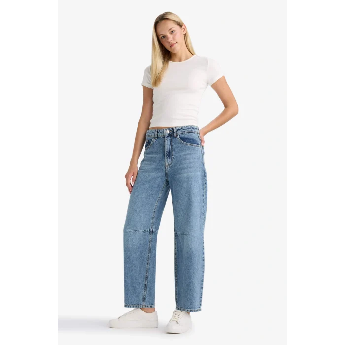 Defacto F6102AXNM28 Mavi Barrel Fit Normal Bel Bilek Boy Jean Yıkamalı Pantolon