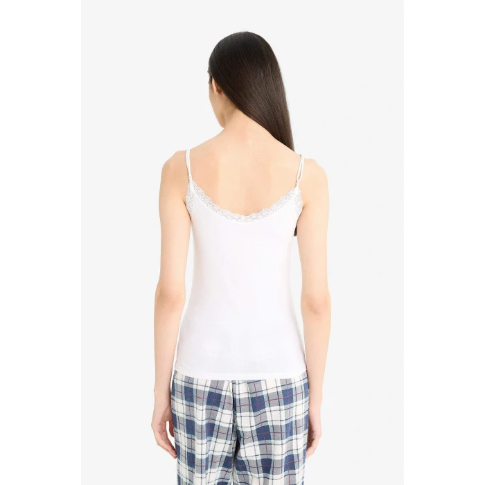 Defacto Y5360AZWT34 Beyaz Dantel Detaylı İnce Askılı Pamuklu İç Atlet-Fall in Love