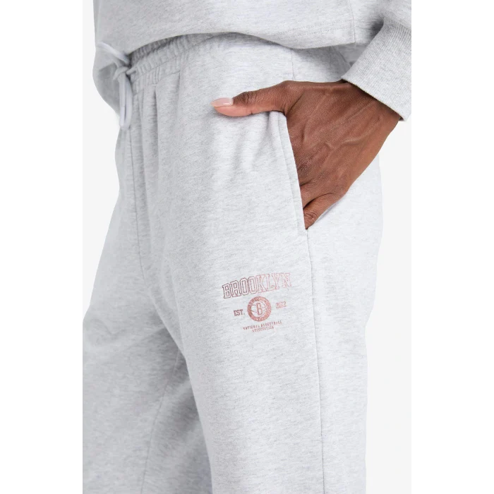 Defacto E8864AXGR421 Gri DeFactoFit NBA Brooklyn Nets Standart Fit Cepli Sporcu Jogger Eşofman Altı