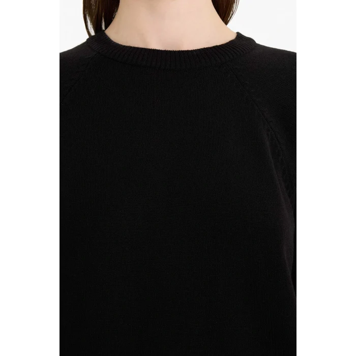 Defacto C4474AXBK27 Siyah Regular Fit Bisiklet Yaka Basic Düz Triko Kazak Tunik