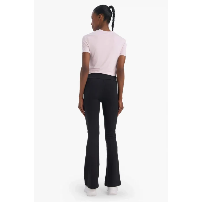 Defacto C9192AXBK81 Siyah DeFactoFit Flare Fit Beli Saran İç Göstermeyen Toparlayıcı Yüksek Bel İspanyol Paça Standart Boy Sporcu Eşofman Altı