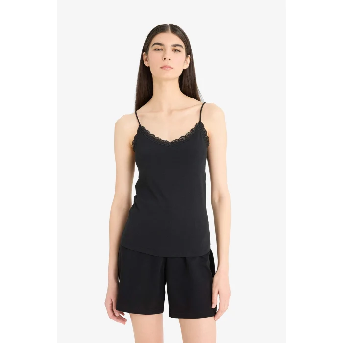 Defacto Y5360AZBK81 Siyah Dantel Detaylı İnce Askılı Pamuklu Siyah İç Atlet-Fall in Love