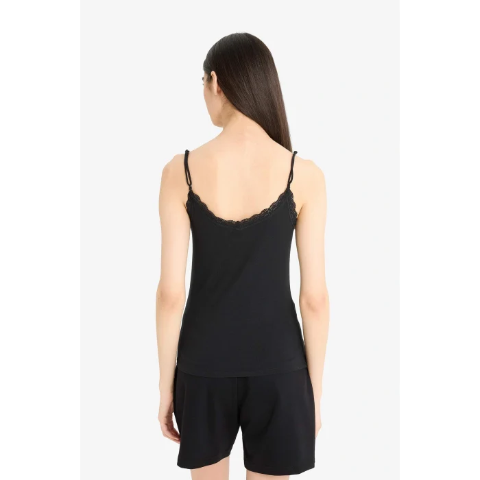 Defacto Y5360AZBK81 Siyah Dantel Detaylı İnce Askılı Pamuklu Siyah İç Atlet-Fall in Love