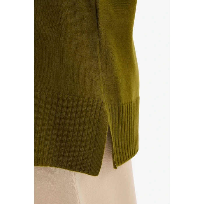 Defacto C4474AXKH463 Haki Regular Fit Bisiklet Yaka Basic Düz Triko Kazak Tunik