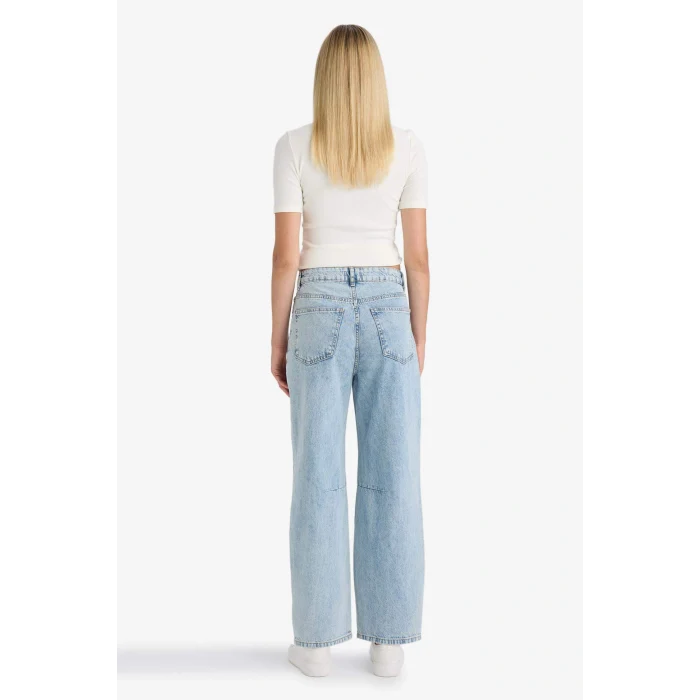 Defacto F6102AXNM39 Mavi Barrel Fit Normal Bel Bilek Boy Jean Yıkamalı Pantolon