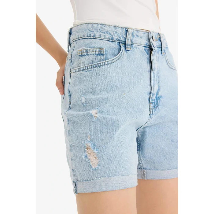 Defacto E0934AXNM39 Mavi Boyfriend Yüksek Bel Duble Paça Jean Şort