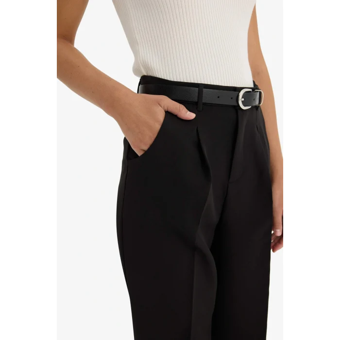 Defacto F7446AXBK81 Siyah Carrot Fit Cep Detaylı Yüksek Bel Düz Paça Gabardin Pantolon