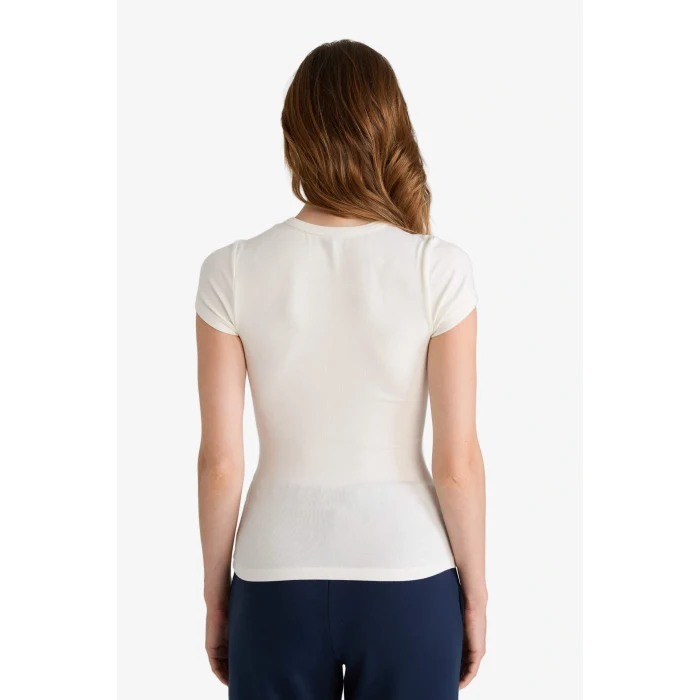 Defacto G2761AXER105 Ekru Slim Fit Dar Kesim Bisiklet Yaka Kısa Kollu Tişört