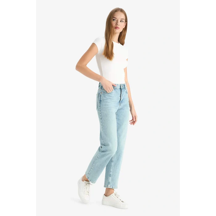 Defacto G2215AXNM28 Mavi Comfort Straight Normal Bel Bilek Boy Jean Yıkamalı Pantolon