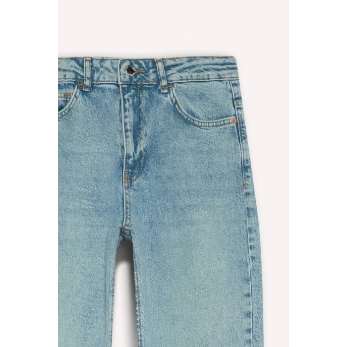 Defacto G2215AXNM28 Mavi Comfort Straight Normal Bel Bilek Boy Jean Yıkamalı Pantolon